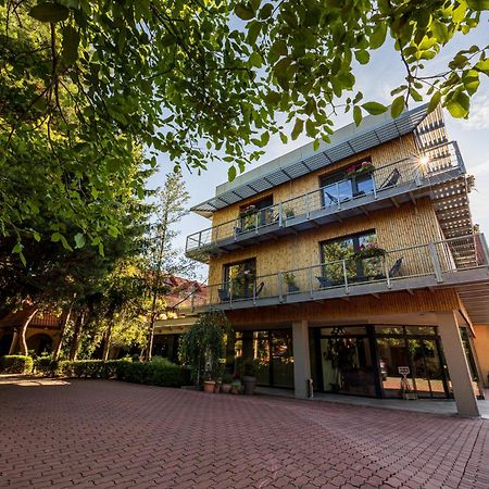 Hotel Frydl Prague Exterior photo